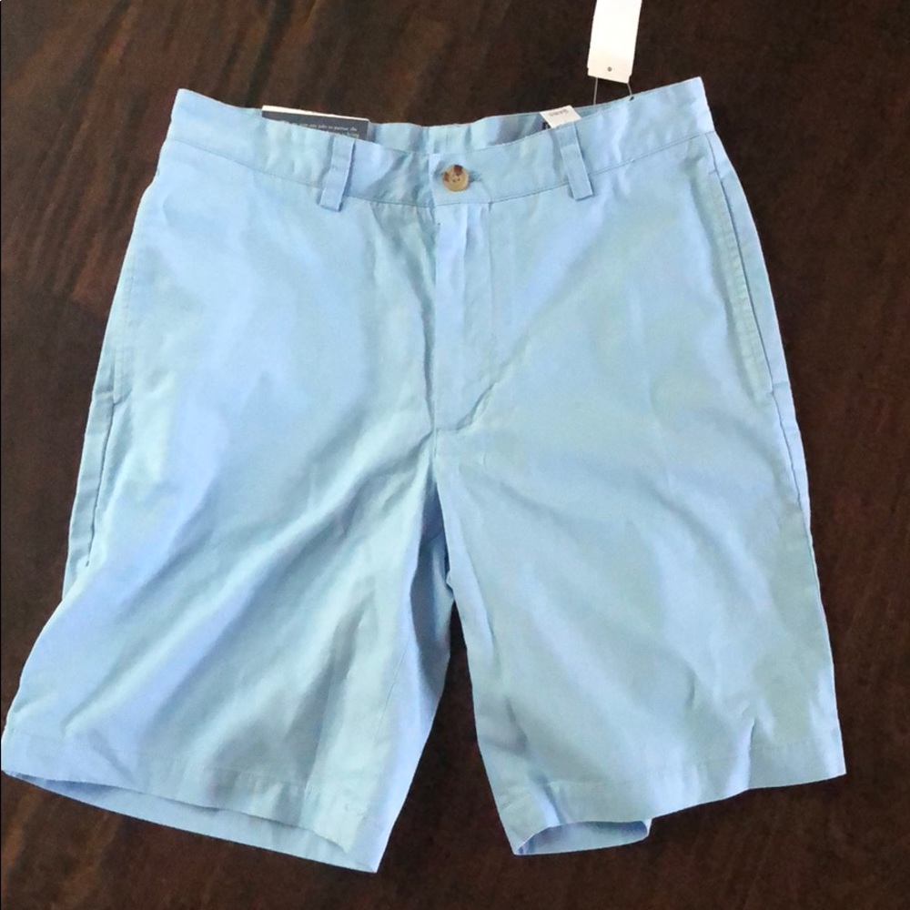 Vineyard Vines Club Short in blue, with tags